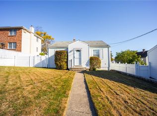 14 Floral Ln, Yonkers, NY 10703