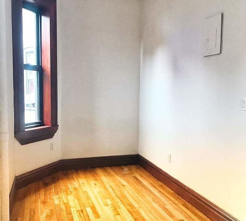 2nd image of 334 E 5th St #6FE