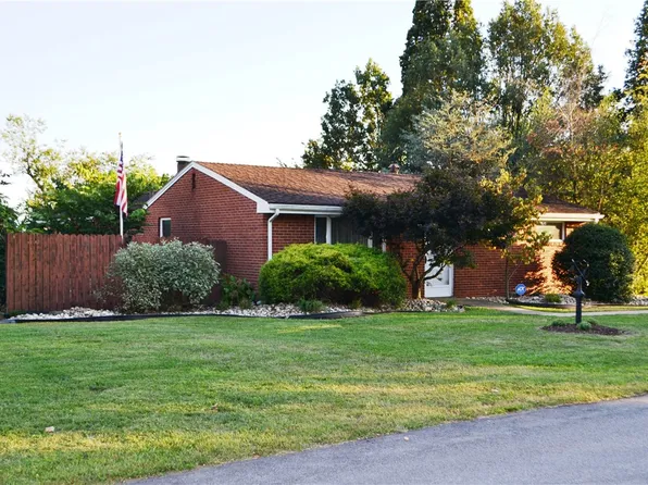 7021 Pennsylvania Ave, Finleyville, PA 15332