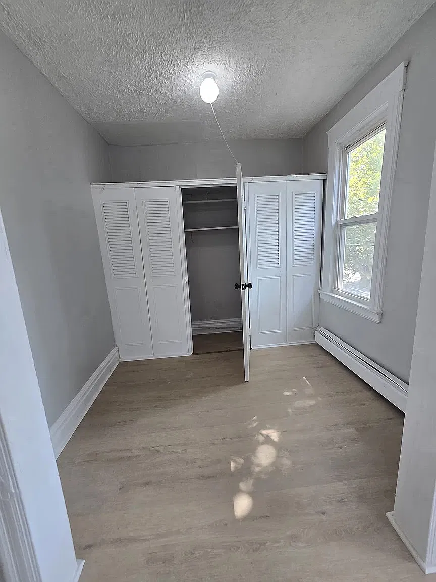 3 bed, $2,250 — Photo 4