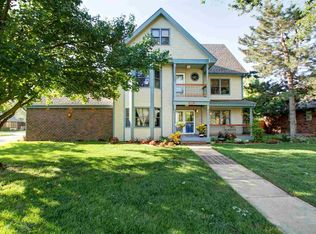 241 S Gleneagles Ct, Wichita, KS 67209