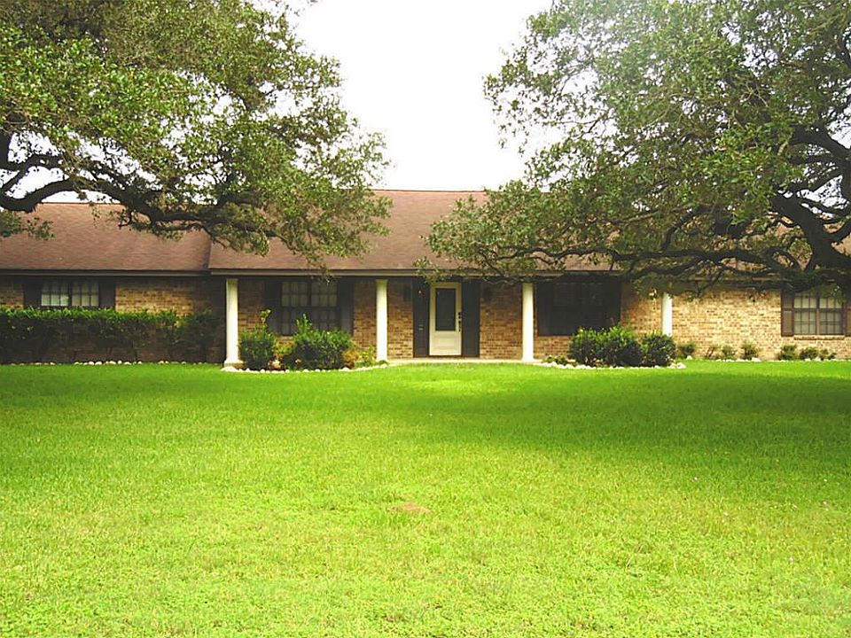 1st image of 1026 Garden Ln