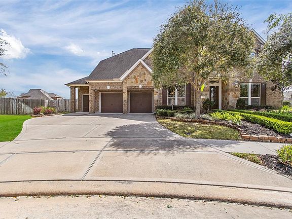 4th image of 38 Lost Oak Ct