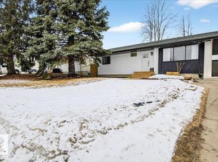 29 Garland Cres, Strathcona County, AB T8A2P5