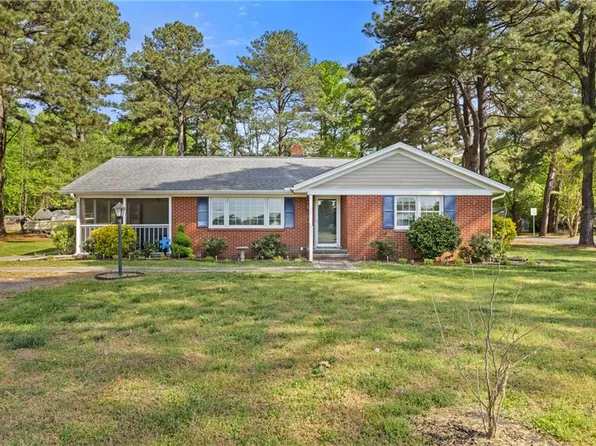 8605 Guinea Rd, Gloucester, VA 23072