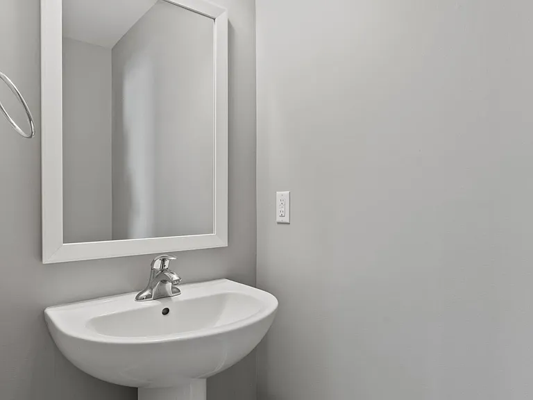 8012 Driftwood Loop — Photo 14