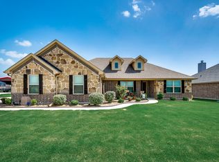 607 Brooks Dr, Nevada, TX 75173