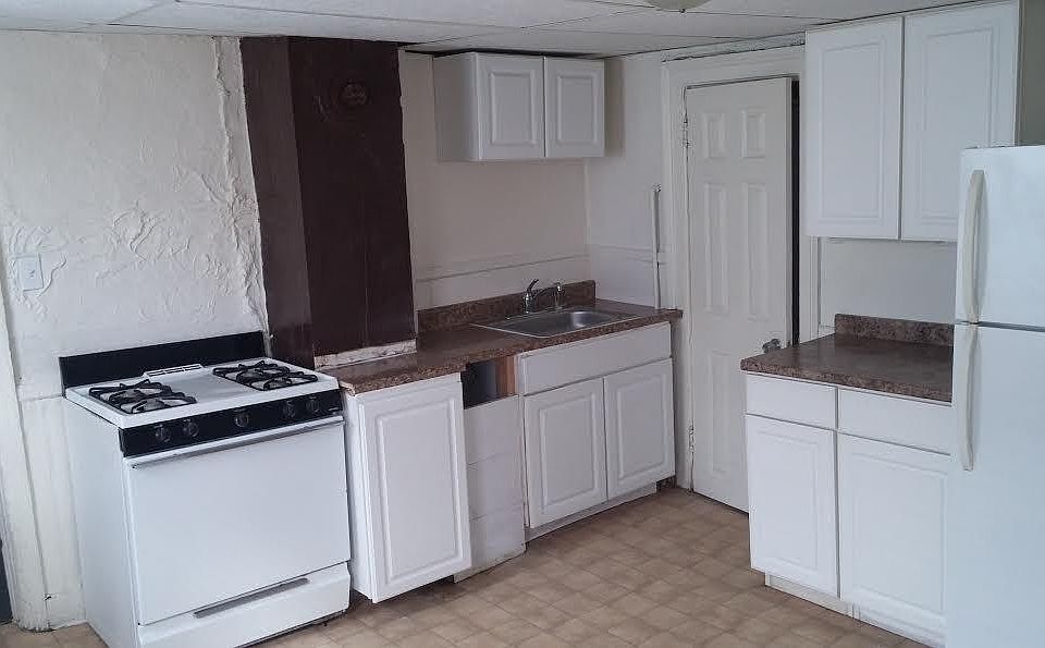 2nd image of 110 Spring St #2
