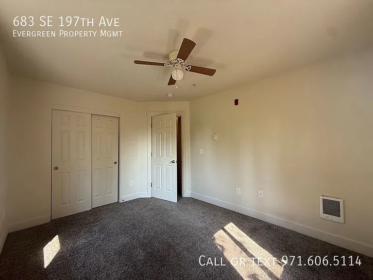 683 SE 197th Ave — Photo 25
