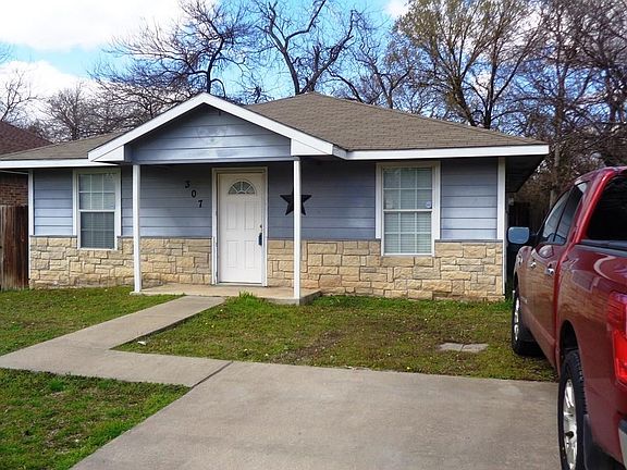 2nd image of 307 E Brockett St