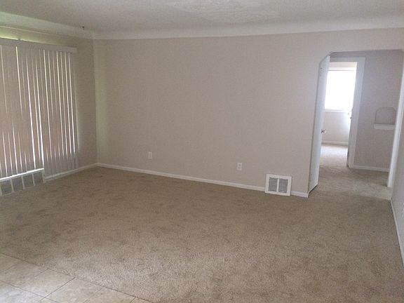 5th image of 8232 W Parkway St