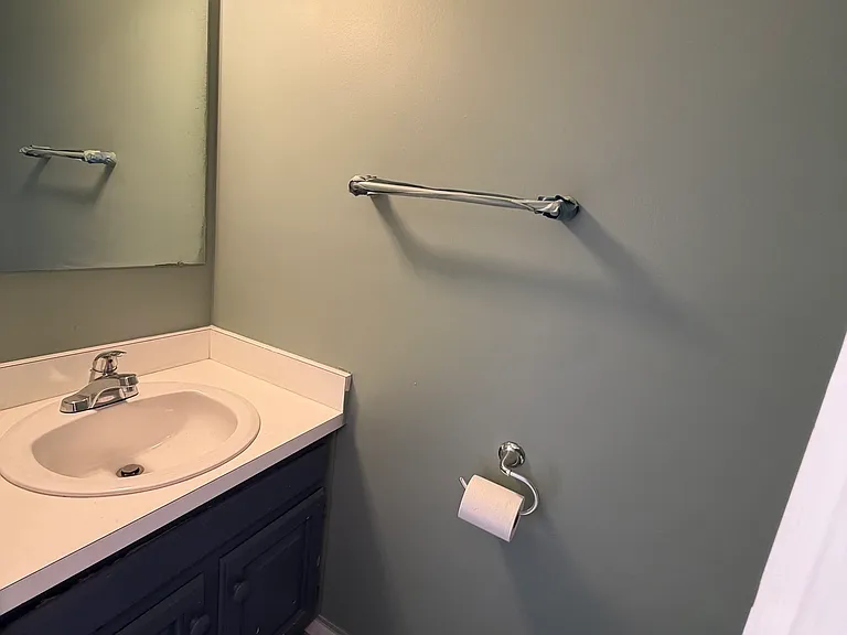 93 Park Ave #403 — Photo 17
