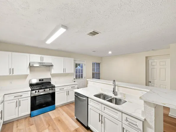 15334 Harris Canyon Ln, Cypress, TX 77429