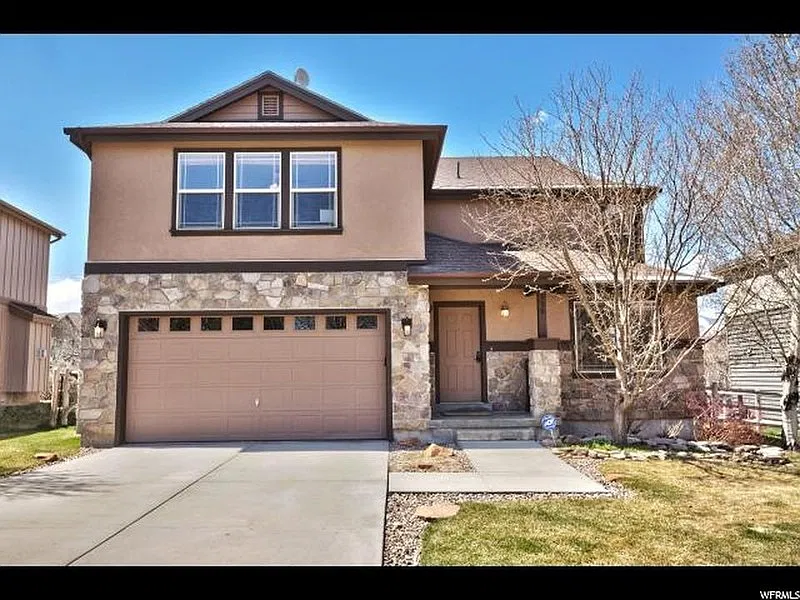 956 Mountain Willow Ln — Photo 1
