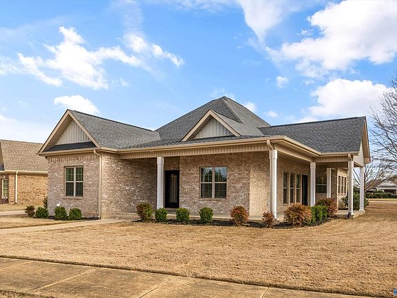 2nd image of 1920 Brayden Dr