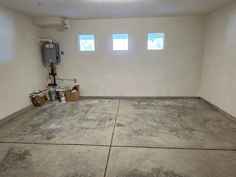 16208 Camden Cir — Photo 53