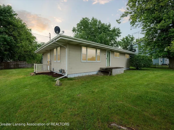 11635 Bunkerhill Rd, Pleasant Lake, MI 49272