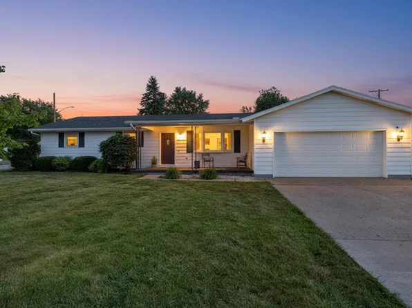 105 E Main St, Anna, OH 45302