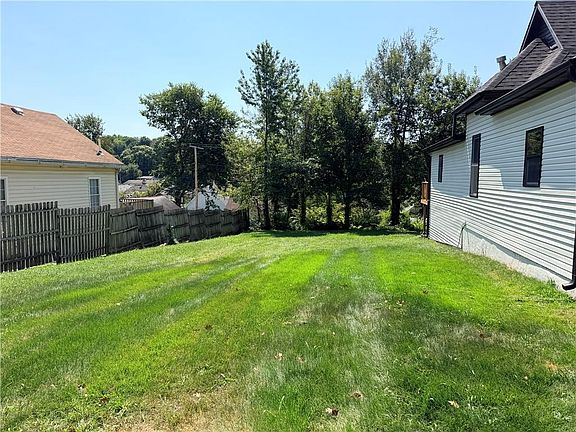 3rd image of 1502 6th Ave