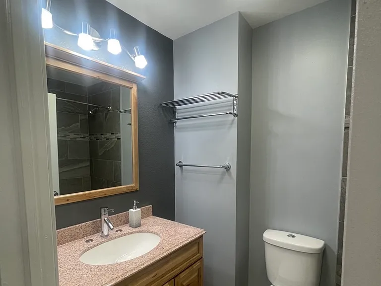 1202 Spur Ct — Photo 15