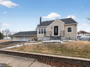 823 New Jersey Ave, Deptford, NJ 08096