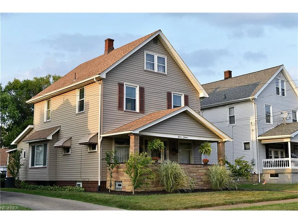 1116 Mason St photo 1