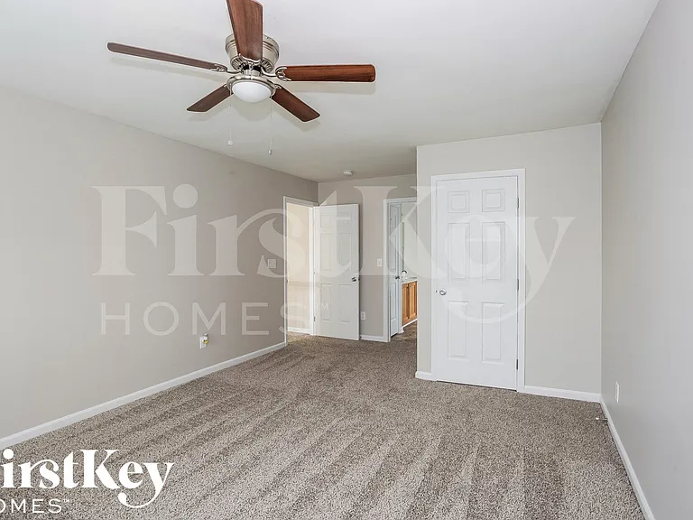 10912 Harringham Ln — Photo 9