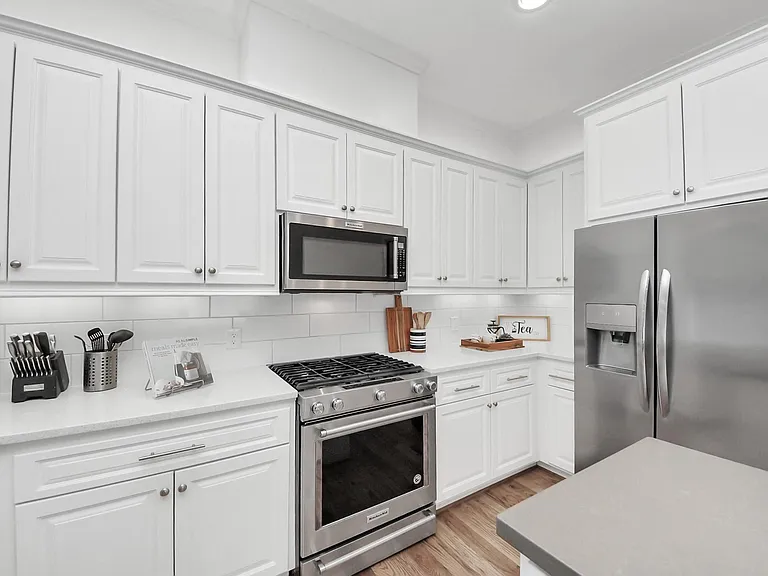 1628 W 24th St — Photo 13
