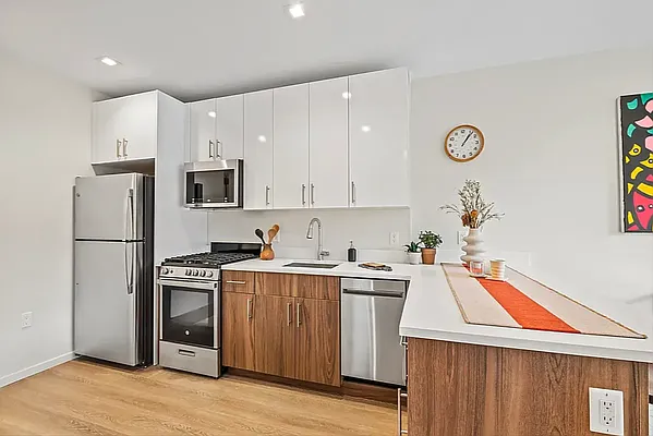 Rented by Living New York | media 21