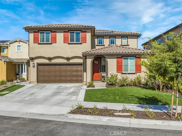 34330 Coconut Cir, Winchester, CA 92596