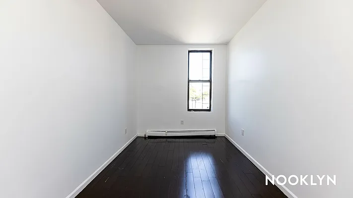 Rented by Nooklyn NYC LLC | media 19