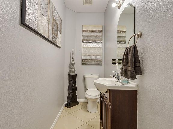 5th image of 5616 Hawkshaw Ct