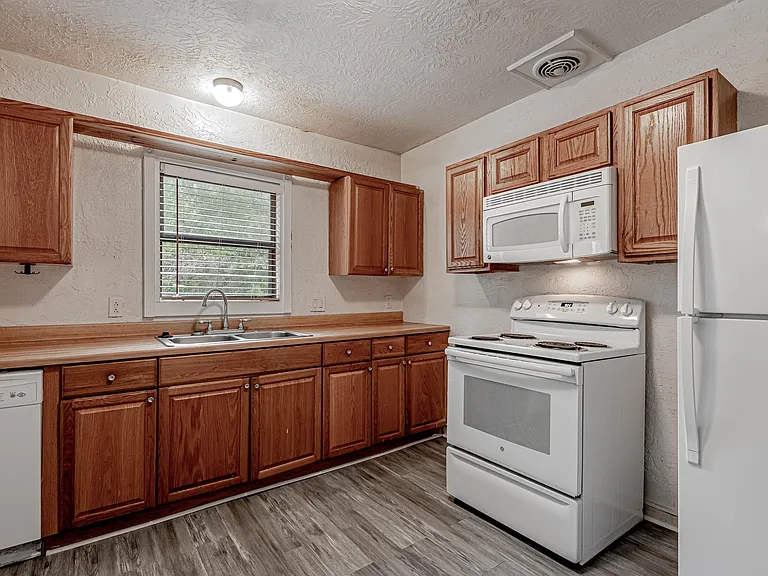 2538 Sycamore Ave — Photo 11
