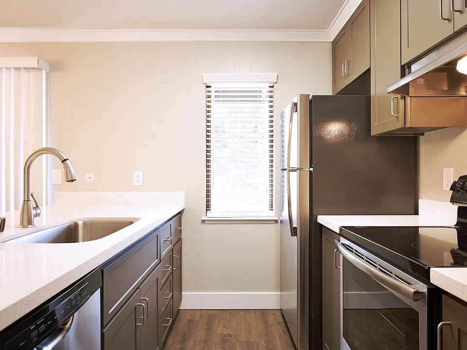 DP5 2BR newkitchenFIX small