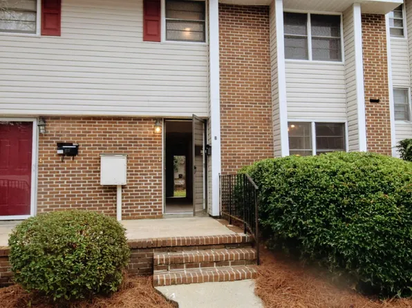 599 Winding Creek Rd APT B, Fayetteville, NC 28305