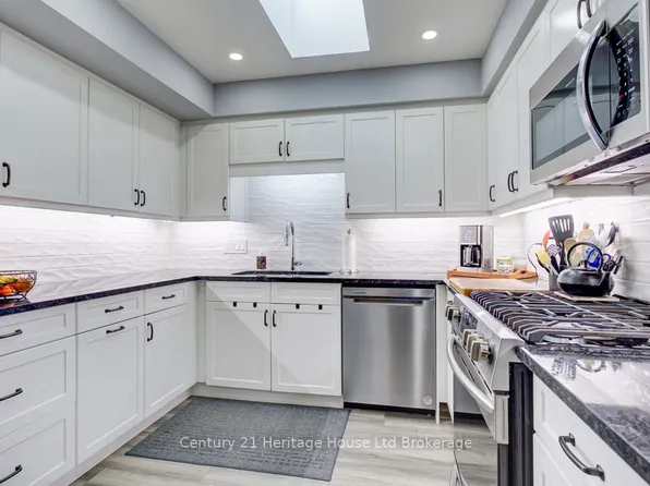 26 Edwin Cres, Tillsonburg, ON N4G 5H6