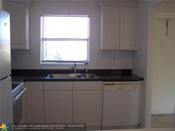 4th image of 9350 Sunrise Lakes Blvd APT 311
