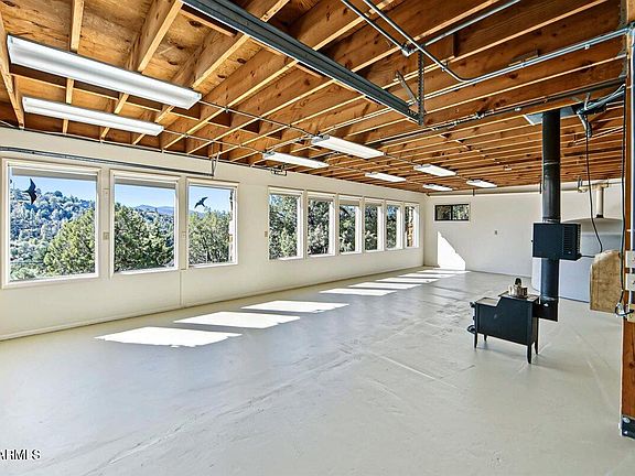4th image of 502 KAREN Drive