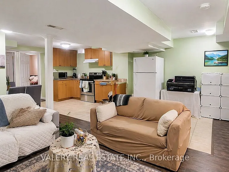 59 Casabel Dr #LOWER — Photo 12