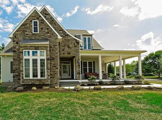 16989 Snyder Rd, Chagrin Falls, OH 44023