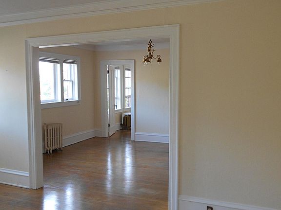 4th image of 1828 W 1st Ave #C
