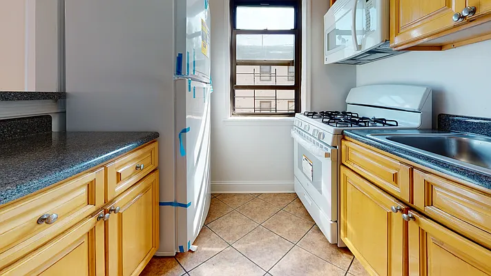 Rented by Revona Properties | media 2