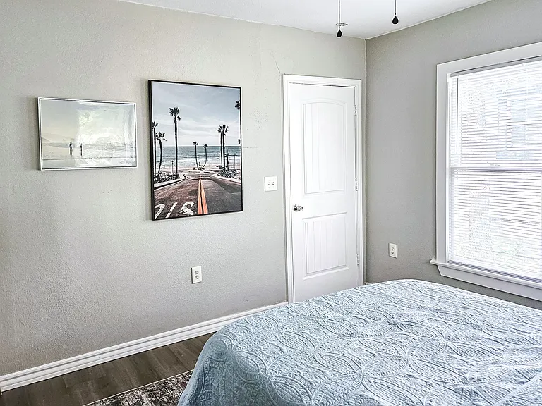 1241 Lowe St #1241 — Photo 5