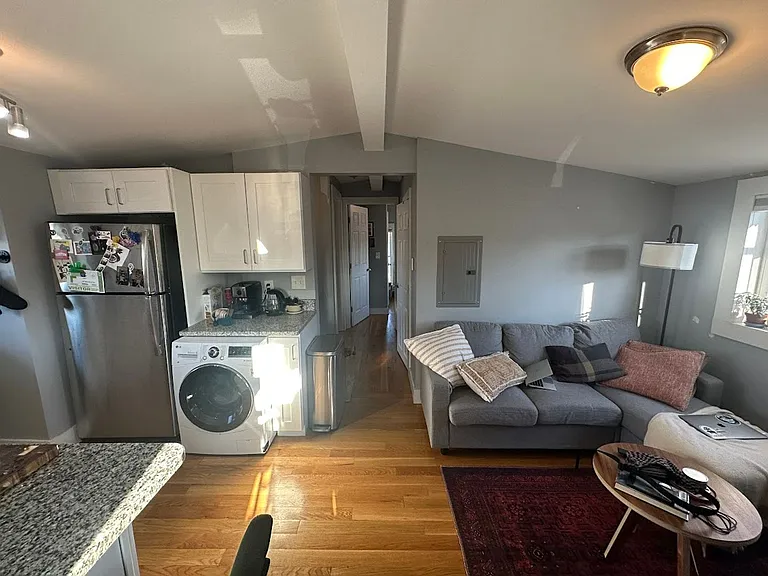 287 Beacon St #2 — Photo 12