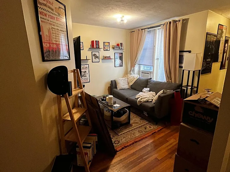 30-32 Westland Ave #4A — Photo 2