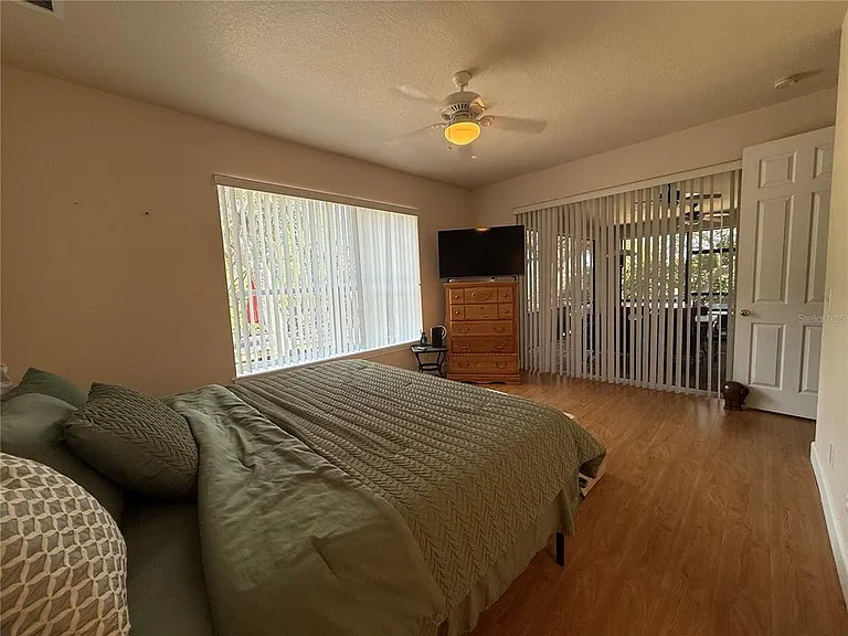 24907 NE 135th St — Photo 16