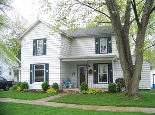 208 E Center St, Mount Morris, IL 61054
