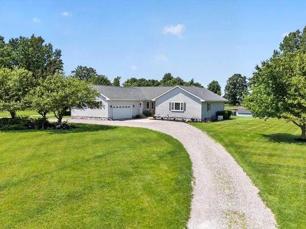 22175 Pratt Rd, Armada, MI 48005