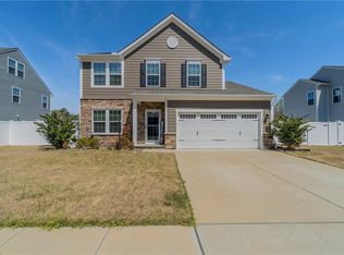 2220 Summer Breeze Rd, Chesapeake, VA 23323