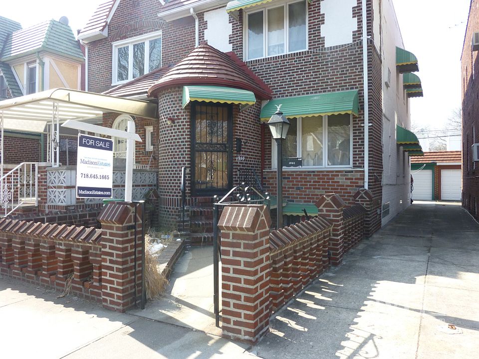 1st image of 1950 E 38th St